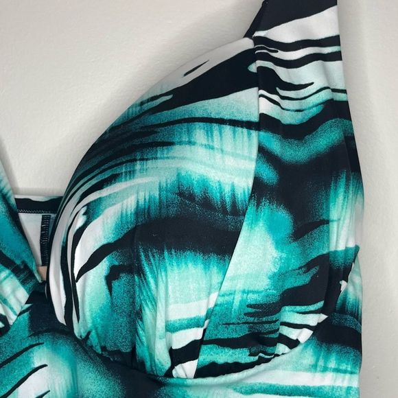 #86 Cacique Vibrant Print Curvy Swim Top with Full Underwire Push Up Bra 40DDD - Picture 5 of 9